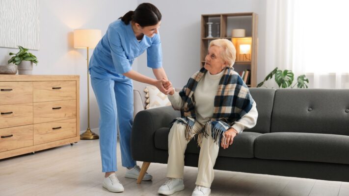 Acik Kalp Ameliyati Sonrasi Evde Bakim ve Beslenme